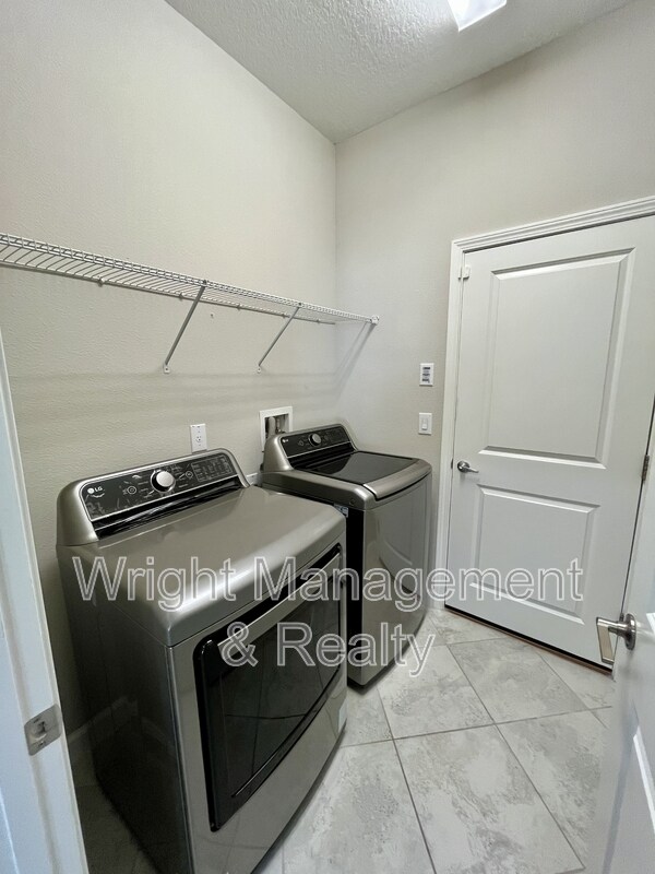 Building Photo - 25149 Lambrusco Loop