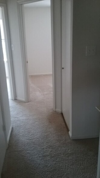 Building Photo - 11009 Sentry Ridge Rd