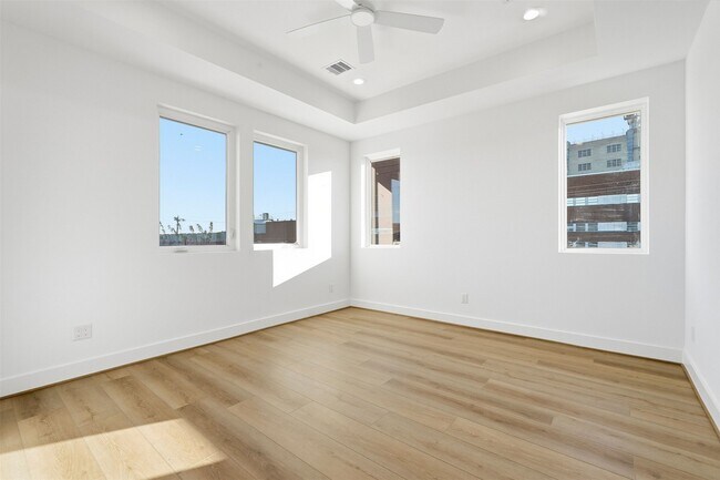 Building Photo - 3828 Wilmer St