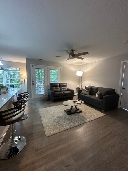Building Photo - 2155 Scotts Crossing Ct