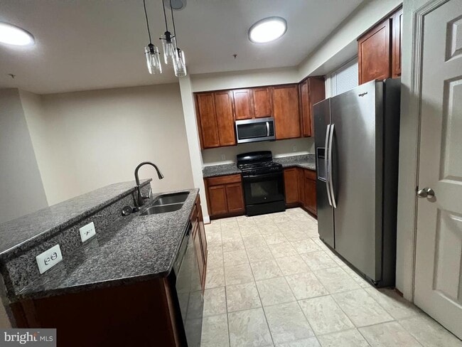 Building Photo - 21910 Weeping Willow Ln