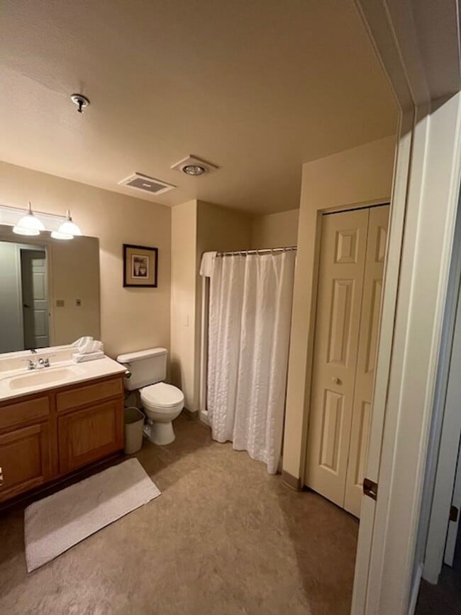 Building Photo - Highland Estates Resorts