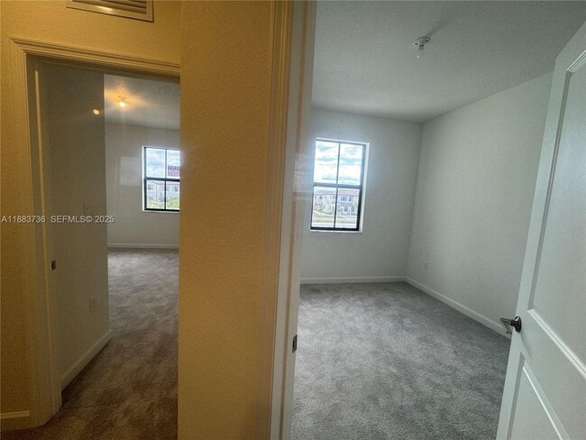 Building Photo - 12915 SW 231st Ter