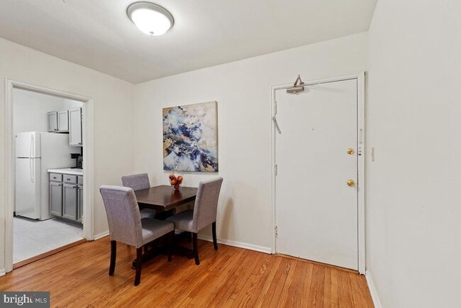 Building Photo - 7607 Eastern Ave NW