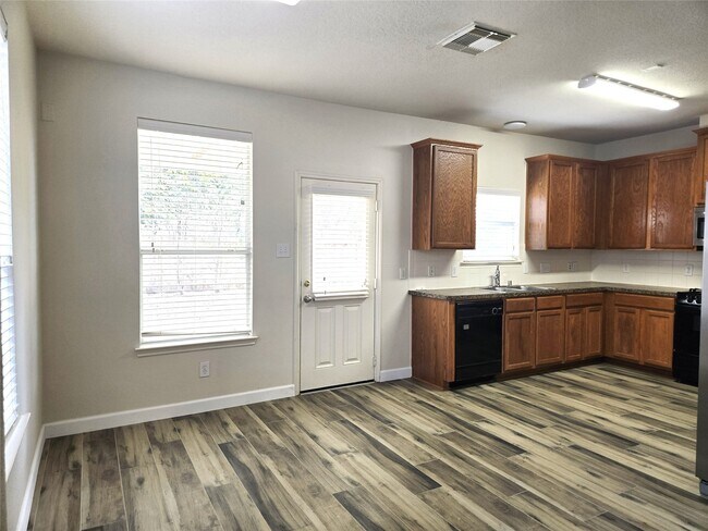 Building Photo - 6435 Richland Hills Dr