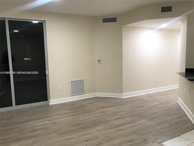 Building Photo - 1830 Radius Dr