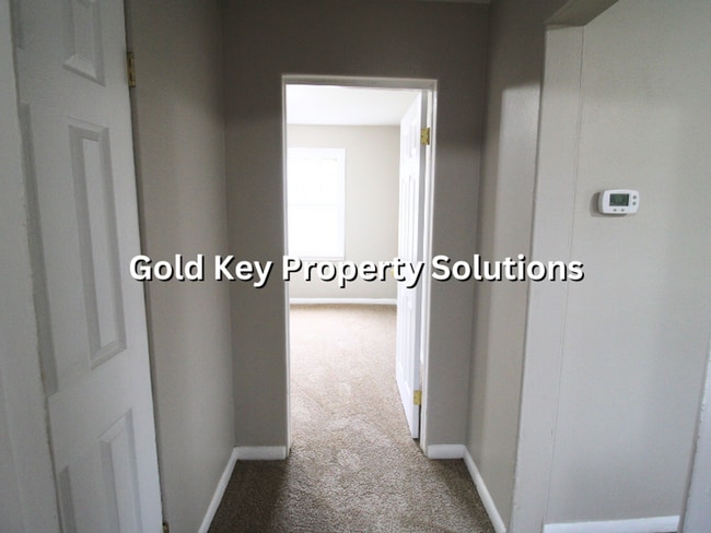 Building Photo - 2 BR 1 BA House with Covered Front Porch (NO SECTION 8)