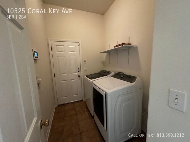 Building Photo - 10525 Coral Key Ave