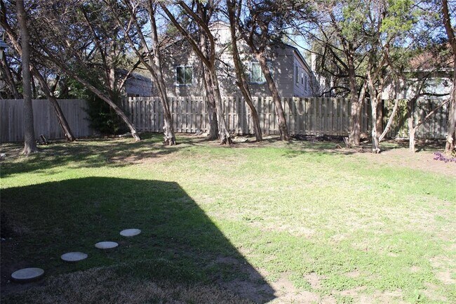 Building Photo - 215 Stowaway Cove