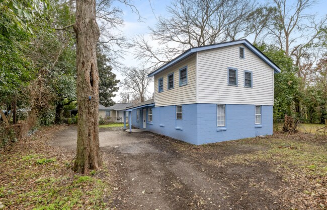 Building Photo - Spacious & Fully Renovated Prime North Charleston Location – Pre-Leasing Now!