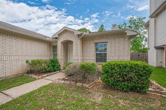 Building Photo - 18139 Flower Grove Ct