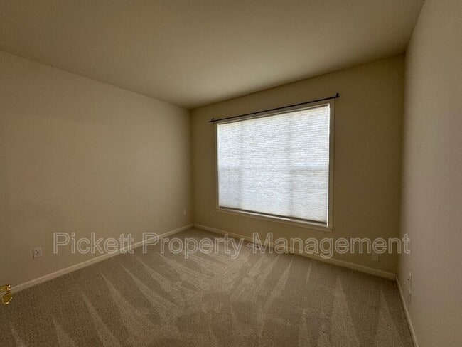 Building Photo - 1379 Amber Ct NE