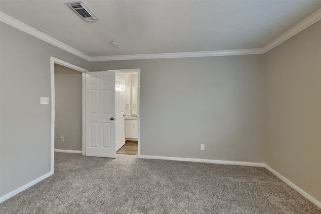 Building Photo - 20427 Blue Beech Dr