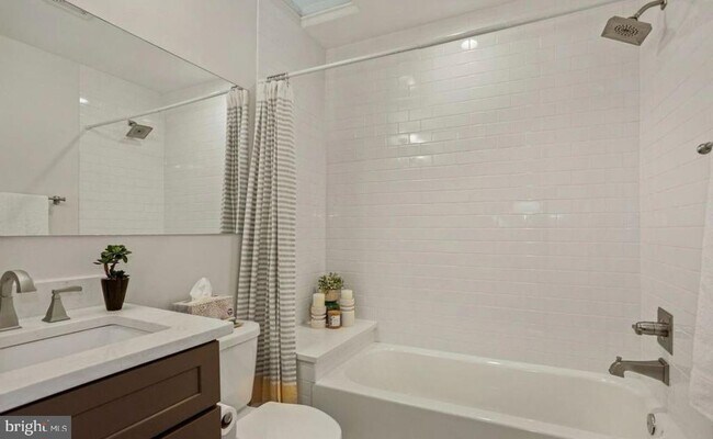 Building Photo - 5410 3rd St NW