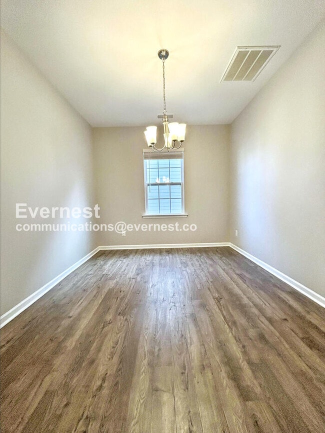 Building Photo - 160 Cherry Birch St