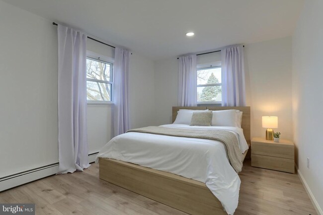 Building Photo - 137 Apple Ln