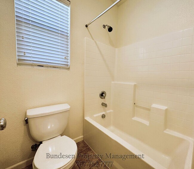 Building Photo - 1821 Woodsage Way