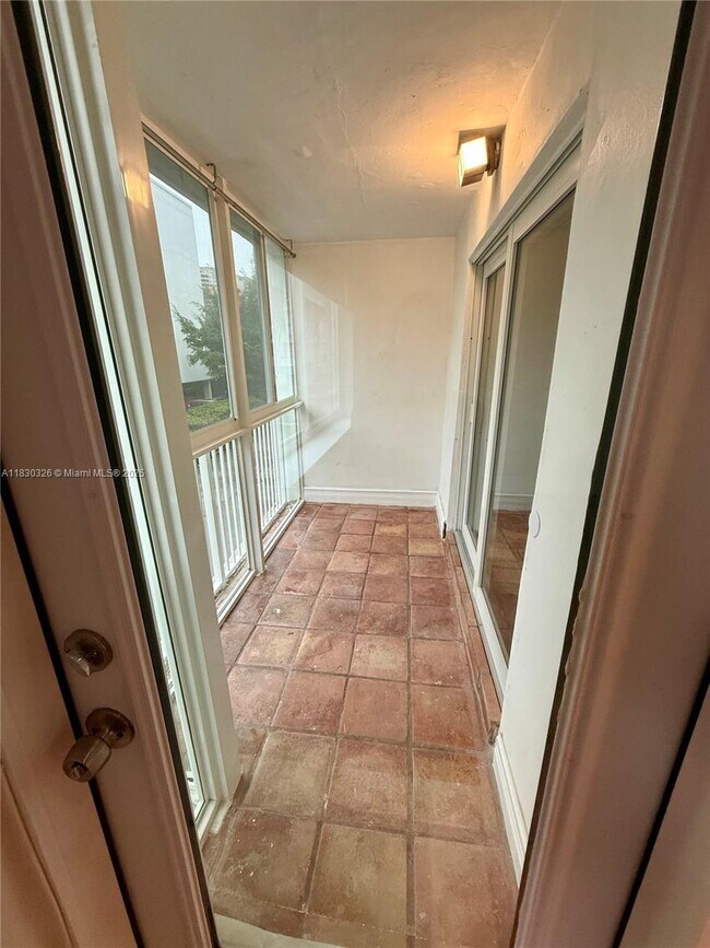 Building Photo - 240 Galen Dr