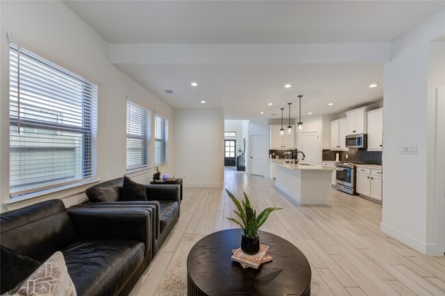 Building Photo - 10636 Wild Chives