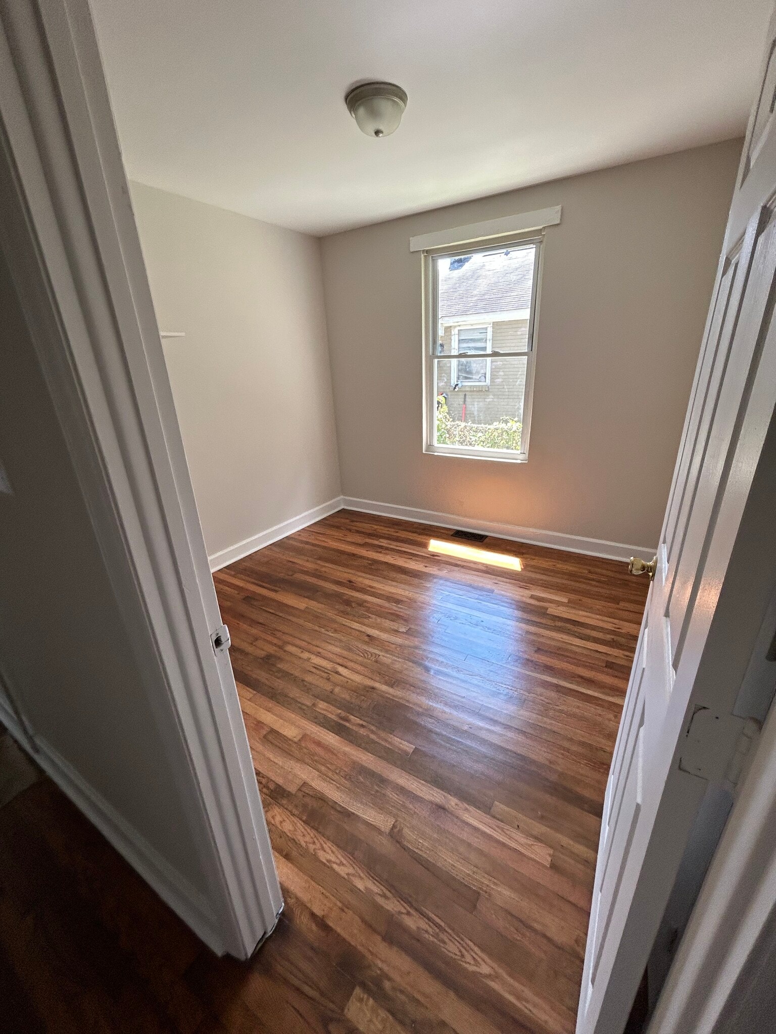 Bedroom - 305 Orange St