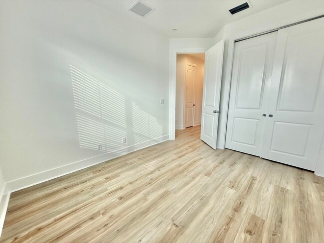 Building Photo - 3019 Franklin Pl