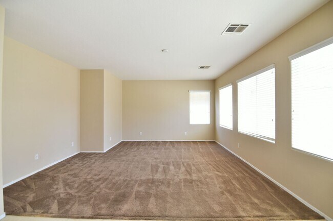 Building Photo - Beautiful 4BED/3BATH/CAR home located in SW Las Vegas! -Enjoy Rent-Free Holidays!