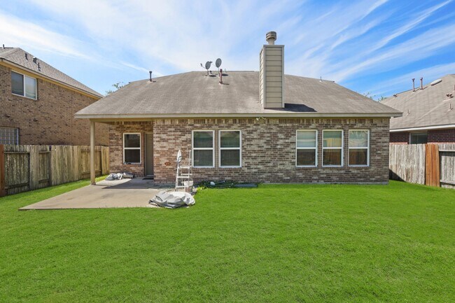 Building Photo - 6034 Preserve Ln