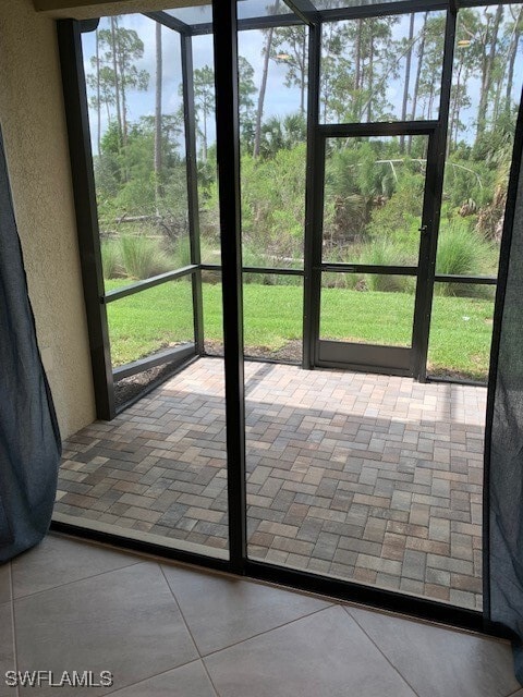 Building Photo - 9236 Glenforest Dr