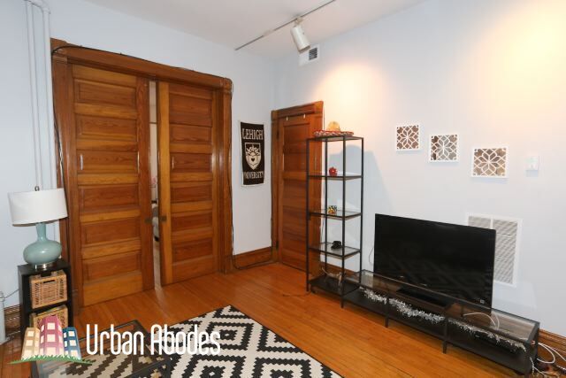 Building Photo - 2661 N Burling St