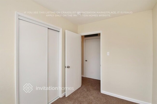 Building Photo - 3000 Phillips Ct