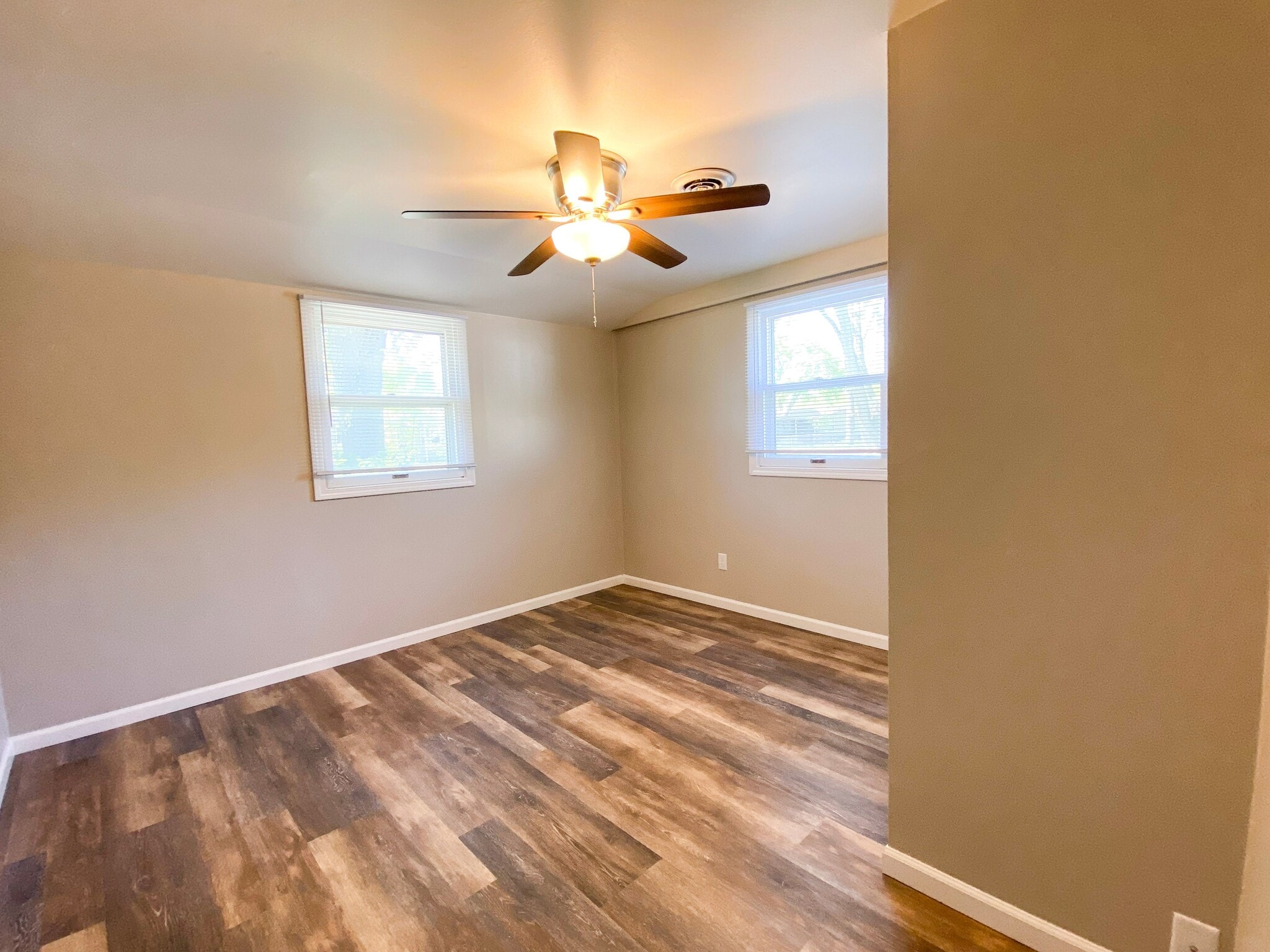 Building Photo - 1721 Baird St