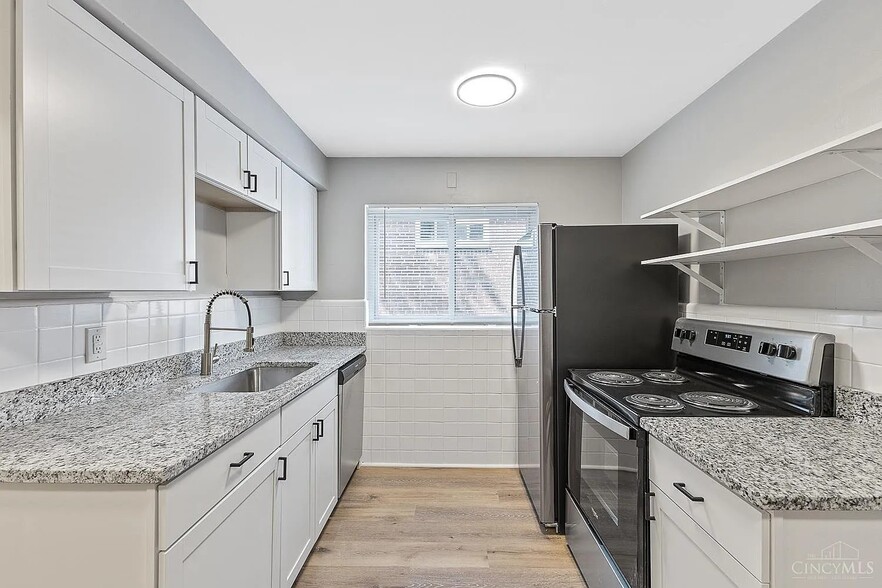 Building Photo - 6317 Girard Ave