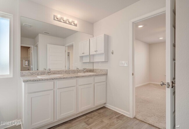 Building Photo - 4004 Brighton Blvd.