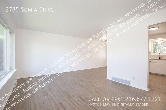 Building Photo - 2785 Somia Dr