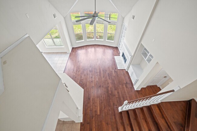 Building Photo - 6214 Laguna Del Rey Dr