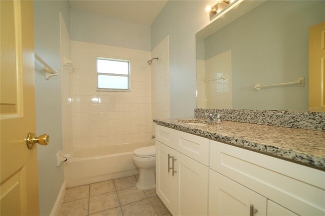 Building Photo - 2560 Sage Dr