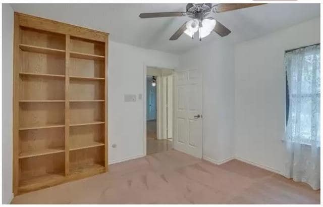 Building Photo - 2719 Sunrise Dr