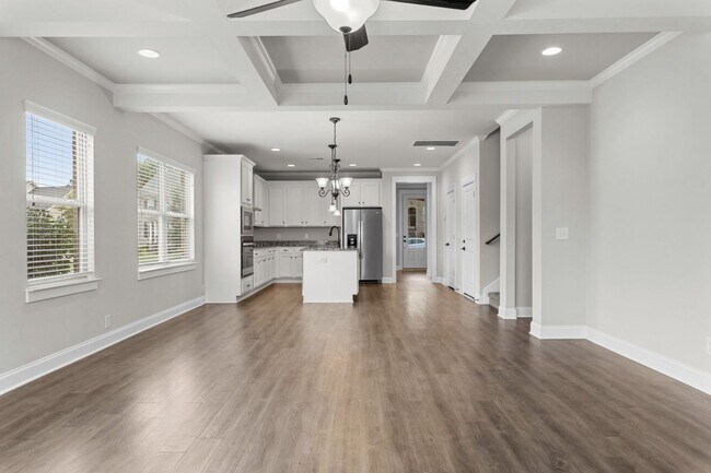 Building Photo - 3BR Home with Bonus Loft & Spa-Inspired Primary Suite