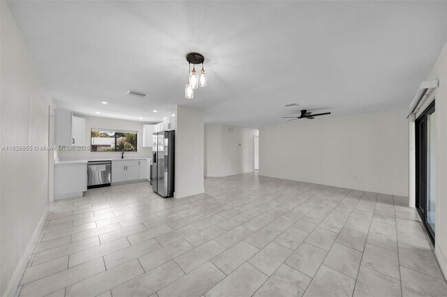 Building Photo - 1321 Frizzell Ln NW