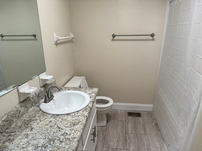 Building Photo - PORTLAND TOWNHOMES
