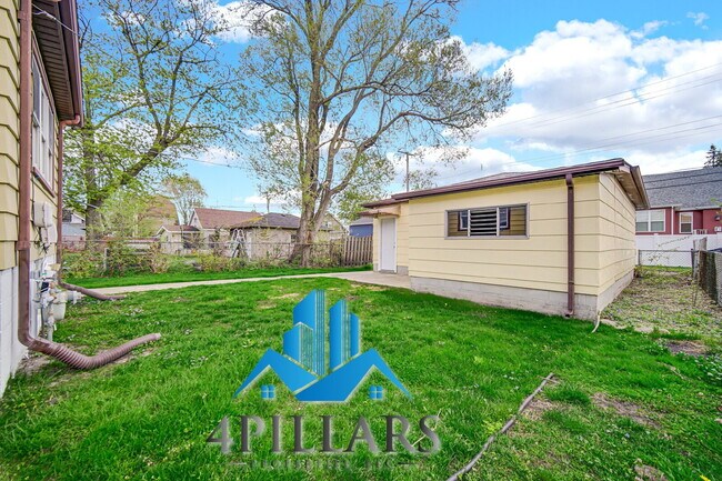 Building Photo - 648 Stewart Ct