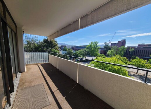 Building Photo - 200 N 3rd St