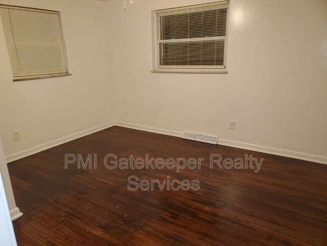 Building Photo - 5757 Cromley Dr