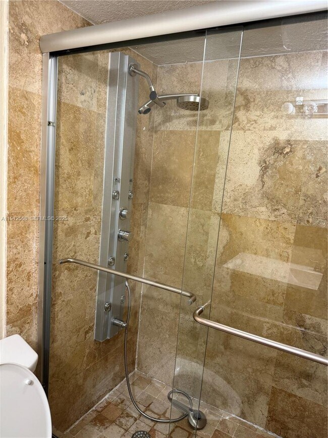 Building Photo - 3745 NE 171 St