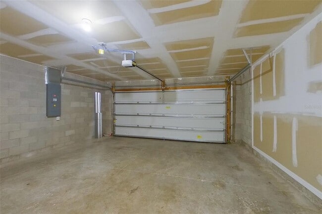 Building Photo - 3931 NW 45th Terrace