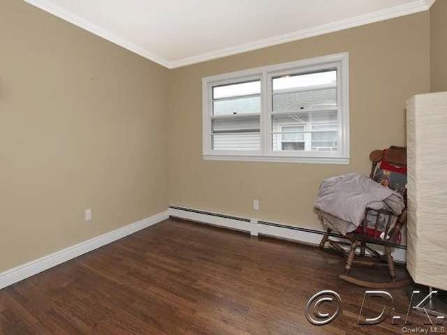 Building Photo - 469 E Park Ave