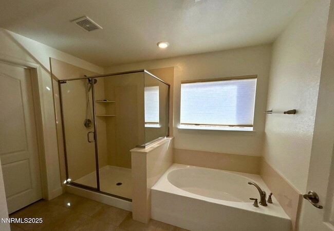 Building Photo - 7635 Souverain Ln