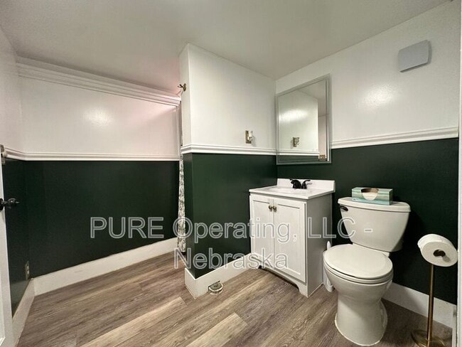 Building Photo - 5011 Miami St