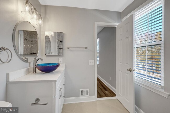 Building Photo - 13416 Whaley Ct