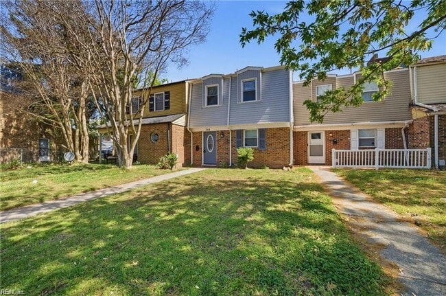 Building Photo - 712 White Hall Ln